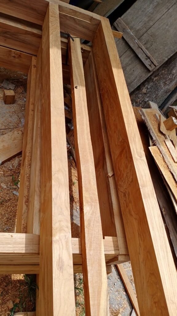 JUAL-USUK-JATI-KUSEN-JATI-LAWAS-1-576x1024 Jasa Desain Interior & Furniture Custom Kayu Bandung – RuangKayu (Survey Gratis)